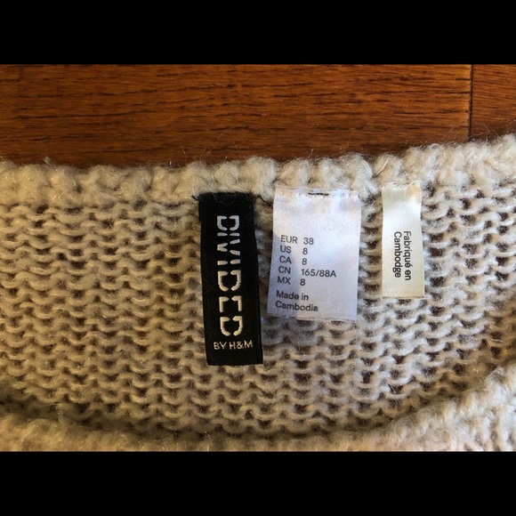 H&M Divided Knit Sweater - Picture 3 of 3